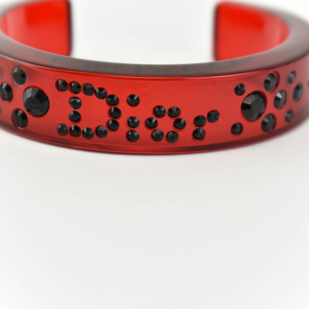 DIOR: Red & Black Austrian Crystals Logo Cuff (ow) - Picture 3 of 6